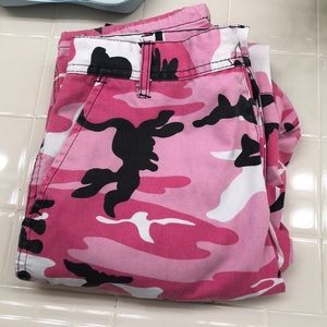 Zumiez Pink cameo pants